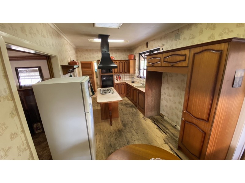 5 Essex Avenue, Clovelly Park SA 5042