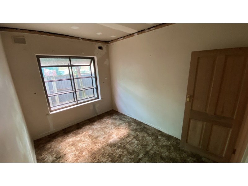 5 Essex Avenue, Clovelly Park SA 5042