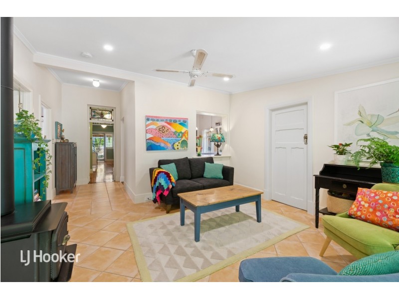 15 Maude Street, Glandore SA 5037