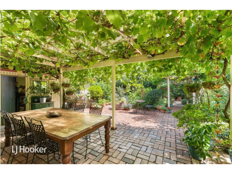 15 Maude Street, Glandore SA 5037