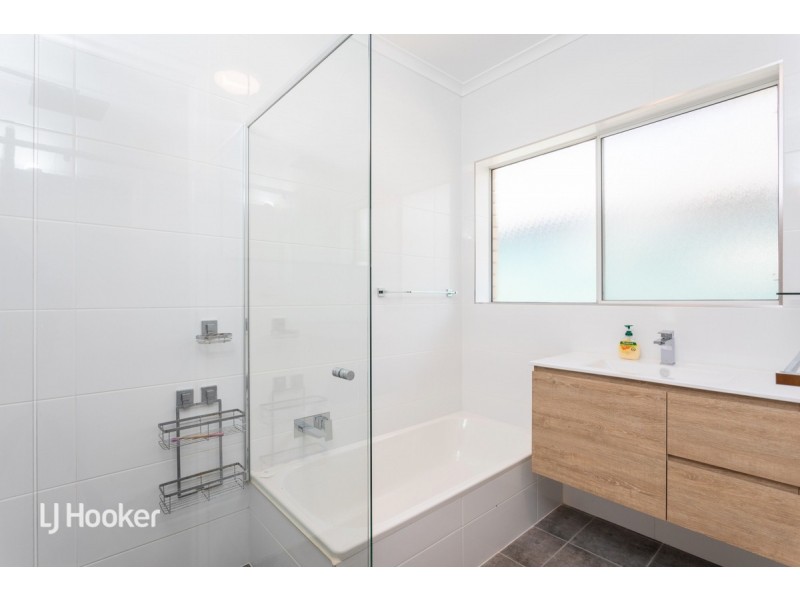 5/7 East Parade, Kingswood SA 5062