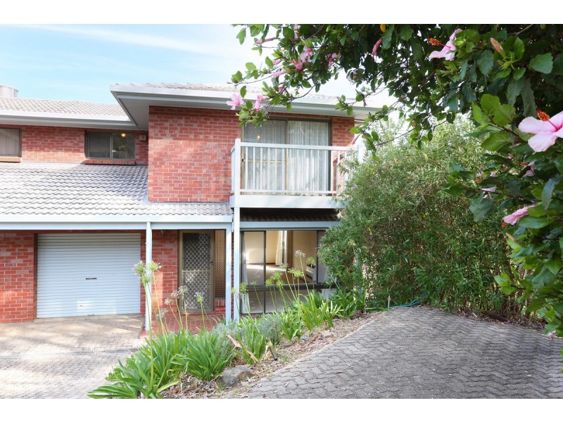 27a Crompton Drive, Wattle Park SA 5066