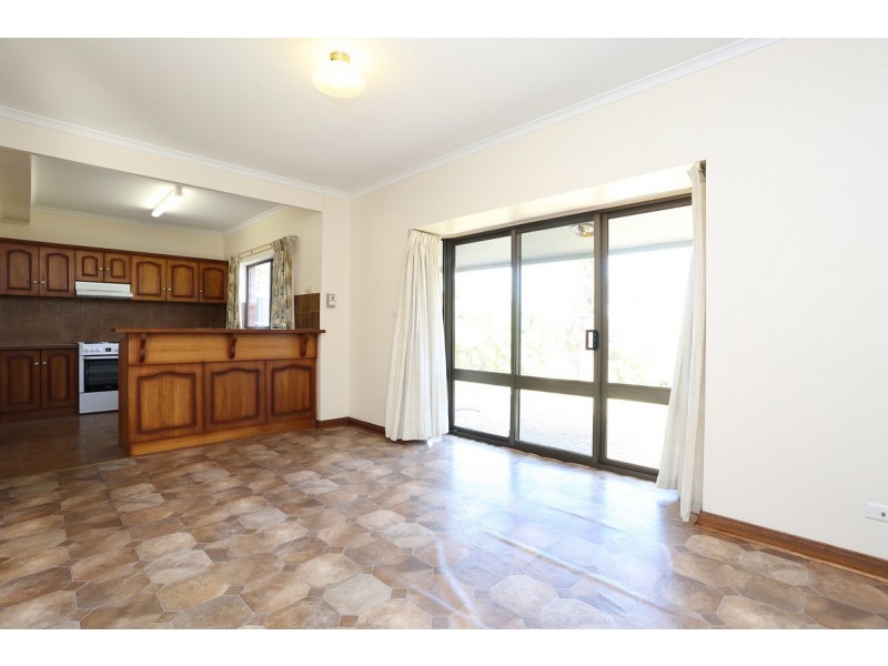 27a Crompton Drive, Wattle Park SA 5066