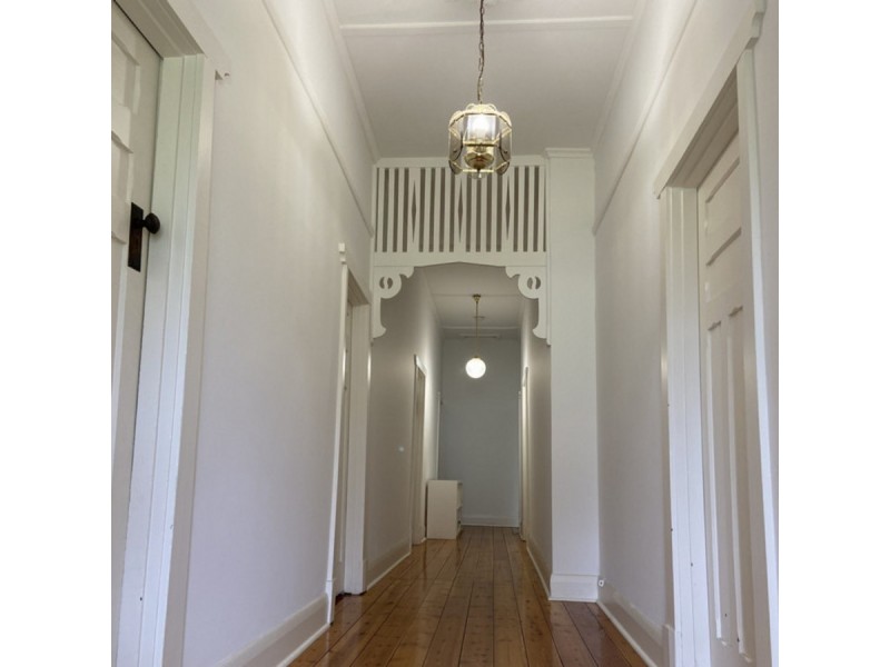 4 Canterbury Avenue, Trinity Gardens SA 5068