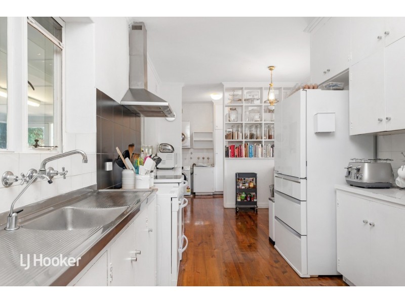 10 Tennyson Drive, Beaumont SA 5066