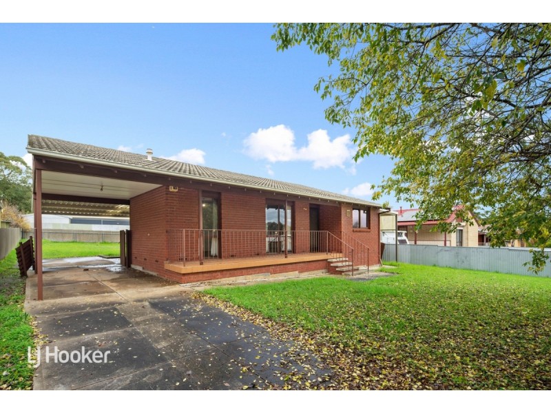 17 Minorca Crescent, Hackham West SA 5163