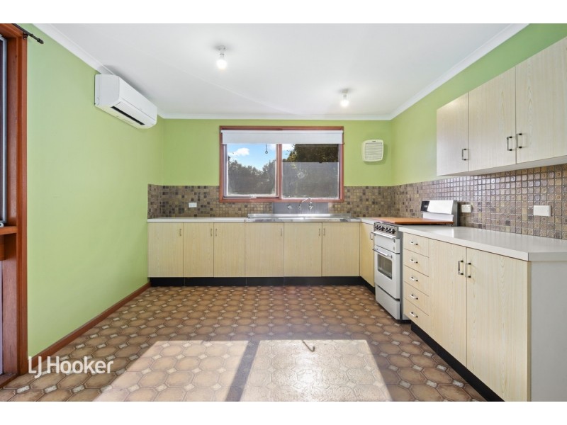 17 Minorca Crescent, Hackham West SA 5163