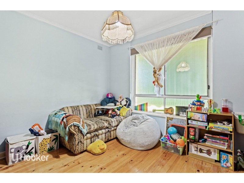 36 Rutherglen Avenue, Valley View SA 5093