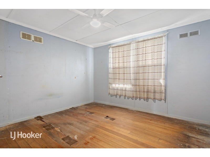 1 Longford Crescent, Ferryden Park SA 5010