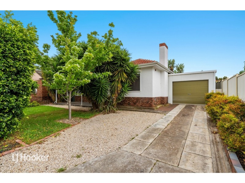 26 Radford Avenue, Clearview SA 5085