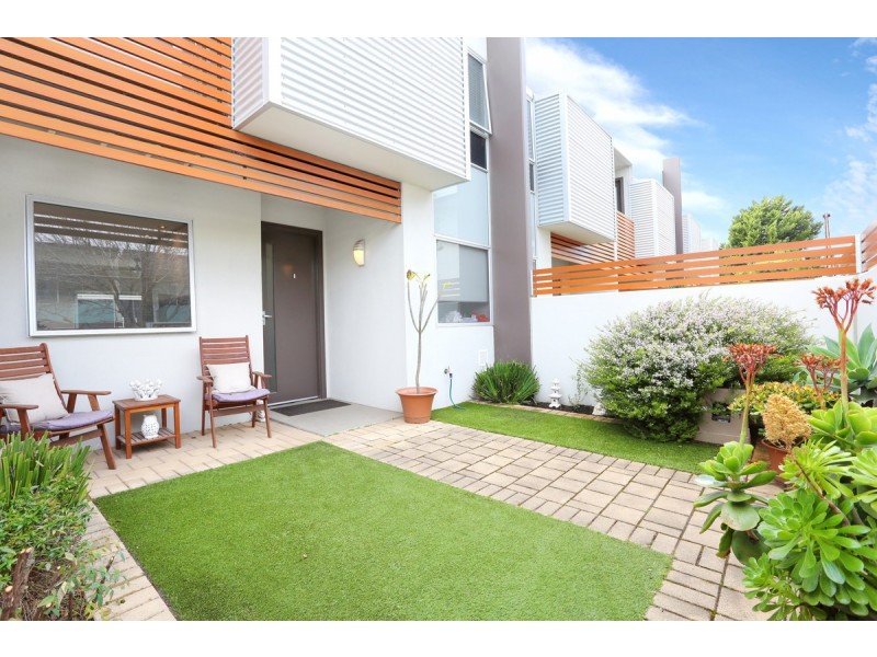 3/2 West Street, Hindmarsh SA 5007