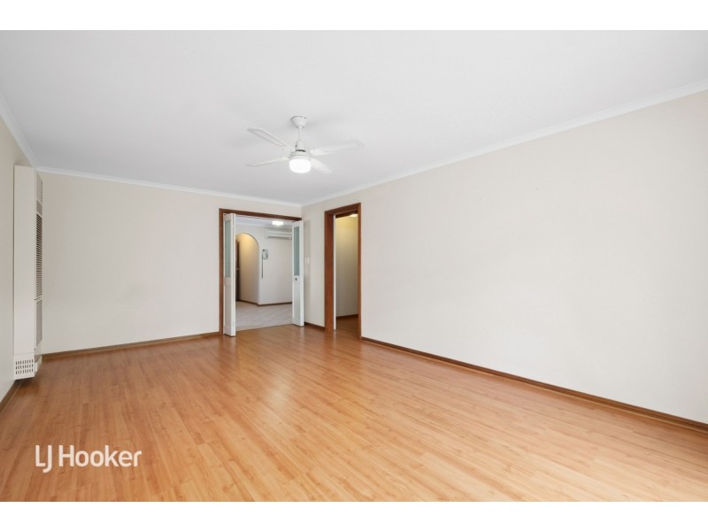 17 Lantern Drive, Seaford Rise SA 5169