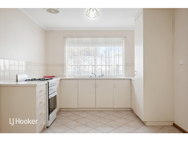 17 Lantern Drive, Seaford Rise SA 5169