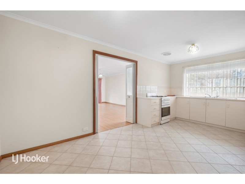 17 Lantern Drive, Seaford Rise SA 5169