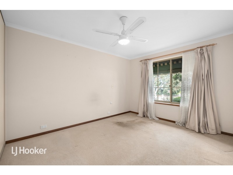 17 Lantern Drive, Seaford Rise SA 5169