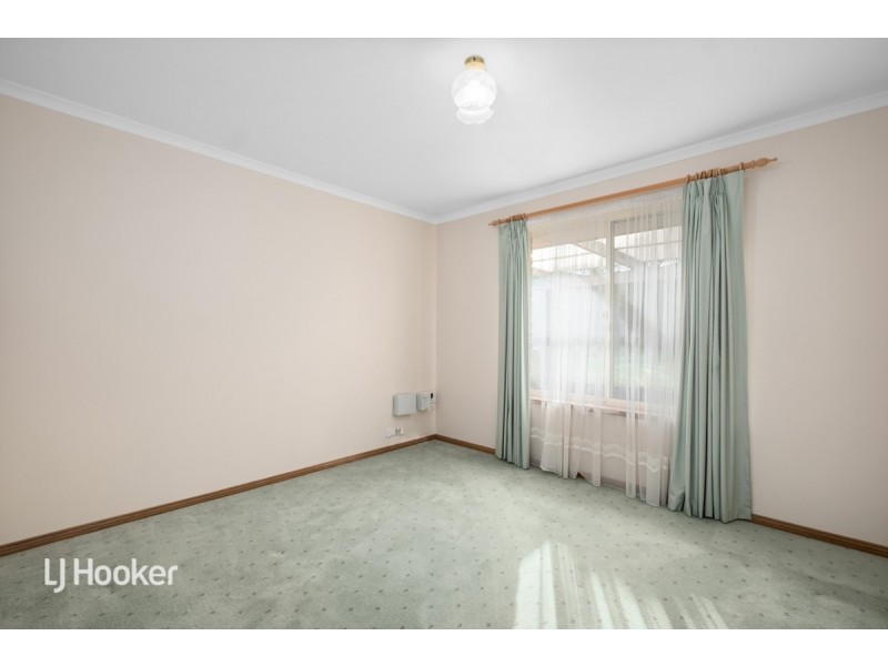 17 Lantern Drive, Seaford Rise SA 5169