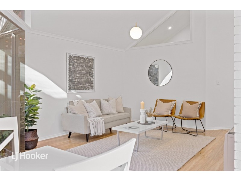 4 Carrondown Walk, Brompton SA 5007