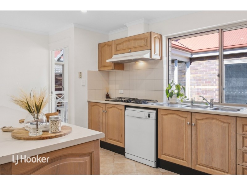 4 Carrondown Walk, Brompton SA 5007
