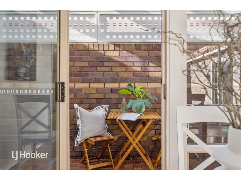 4 Carrondown Walk, Brompton SA 5007