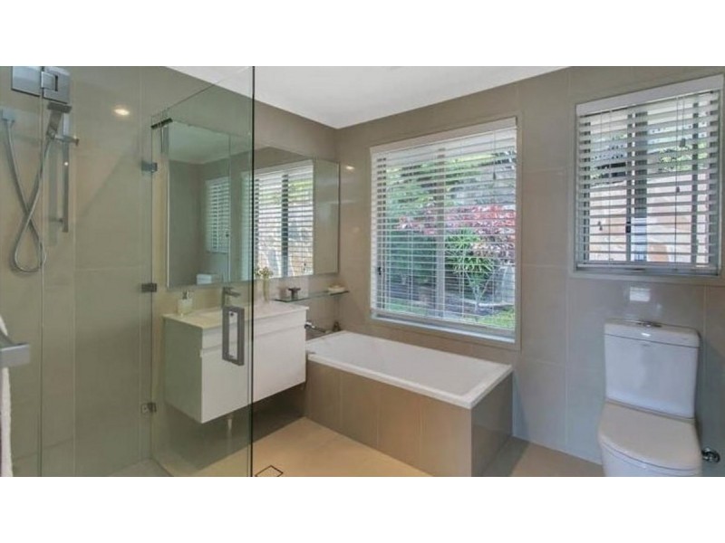 9 Seaview Road, Mount Osmond SA 5064