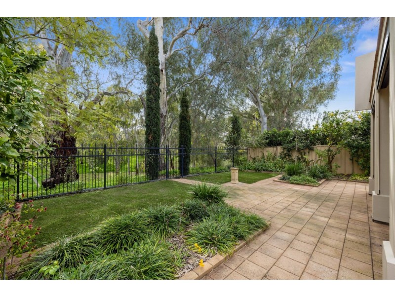 84 Tenth Avenue, Joslin SA 5070