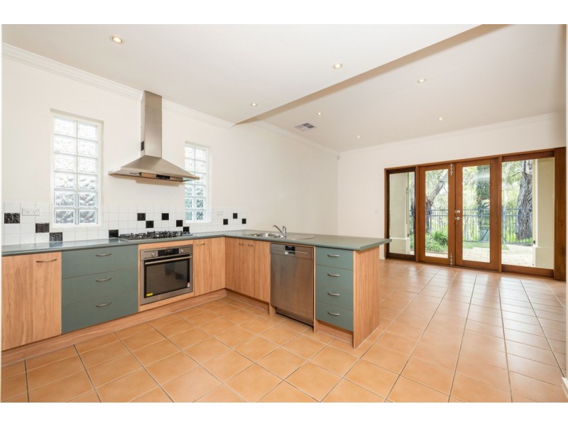 84 Tenth Avenue, Joslin SA 5070