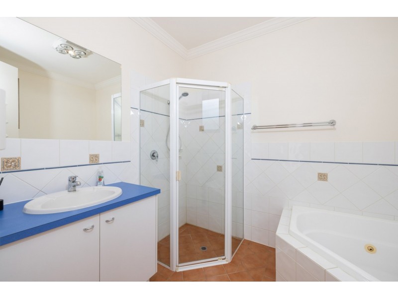 84 Tenth Avenue, Joslin SA 5070