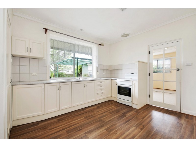 36 Sampson Road, Mitchell Park SA 5043