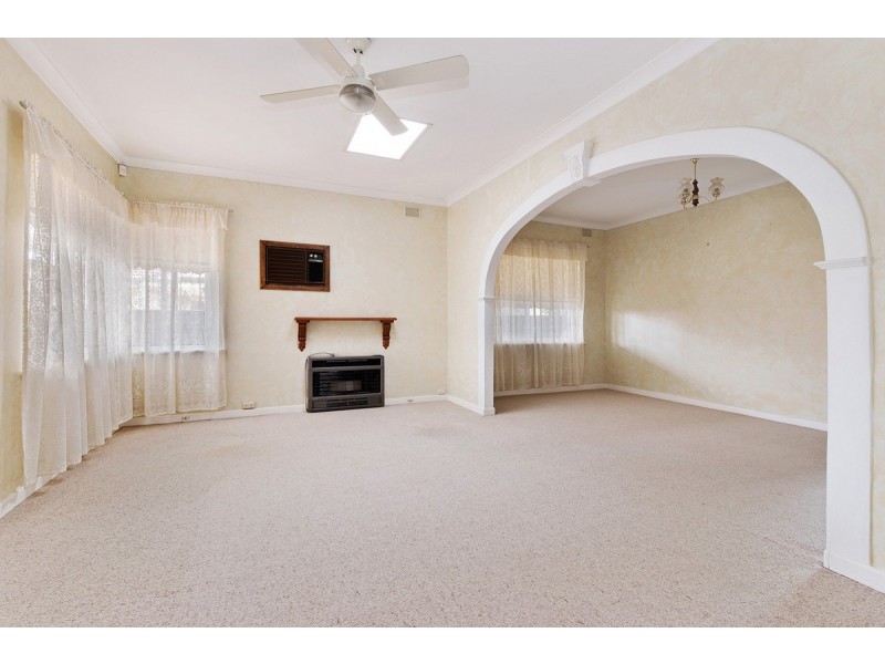 36 Sampson Road, Mitchell Park SA 5043