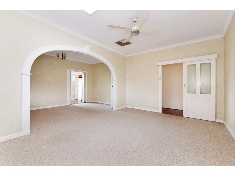36 Sampson Road, Mitchell Park SA 5043