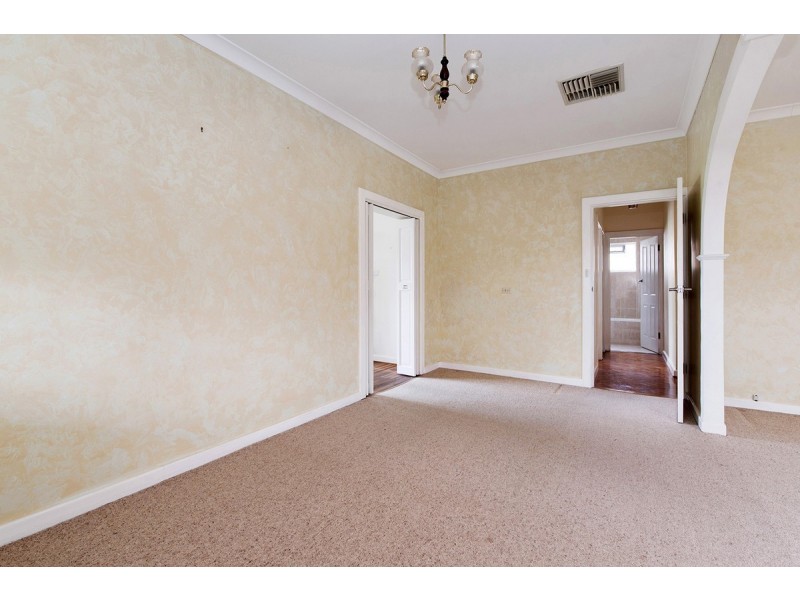 36 Sampson Road, Mitchell Park SA 5043