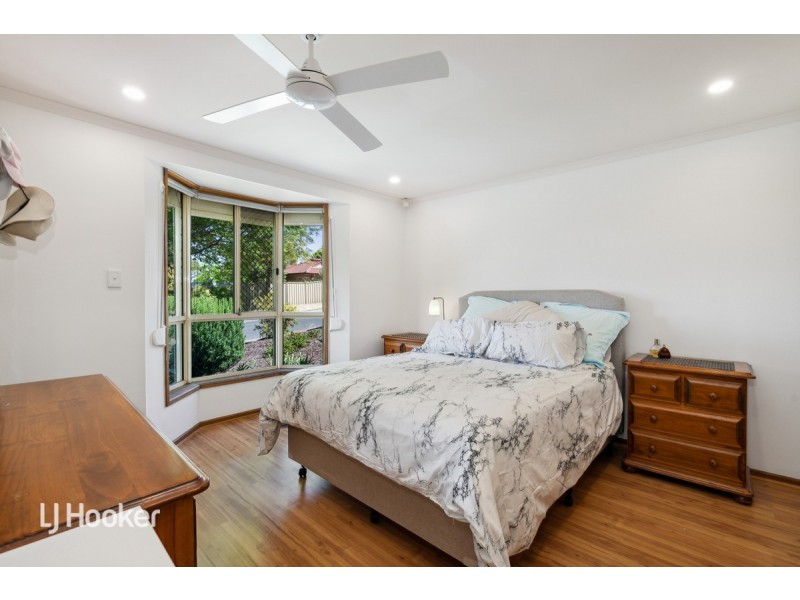 24 Rotz Court, Golden Grove SA 5125