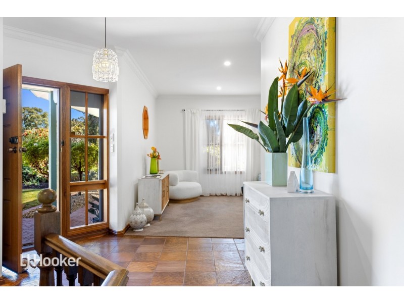 6 Kingfisher Circuit, Flagstaff Hill SA 5159