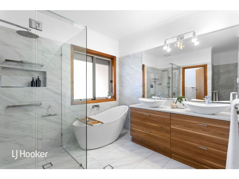 6 Kingfisher Circuit, Flagstaff Hill SA 5159