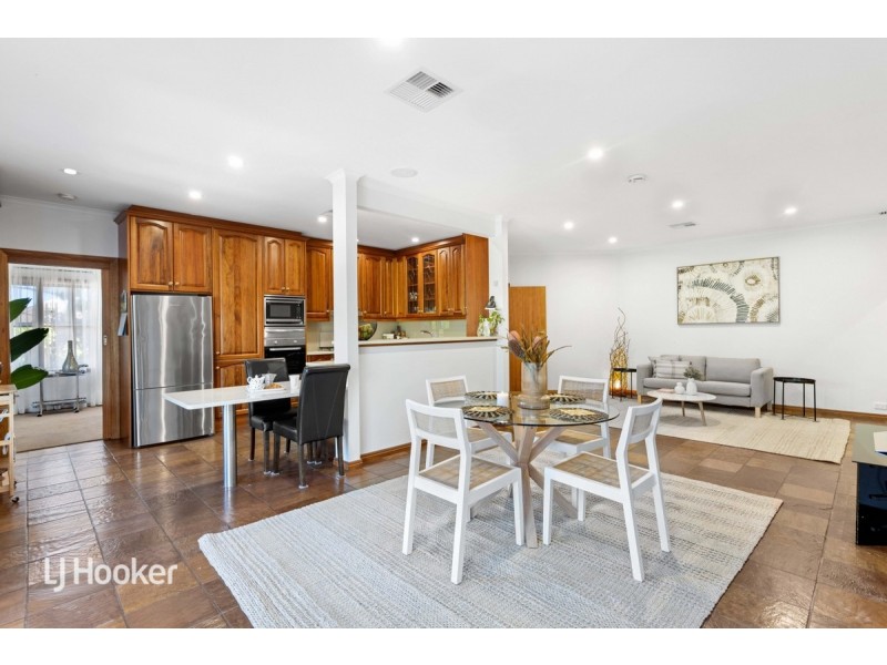 6 Kingfisher Circuit, Flagstaff Hill SA 5159