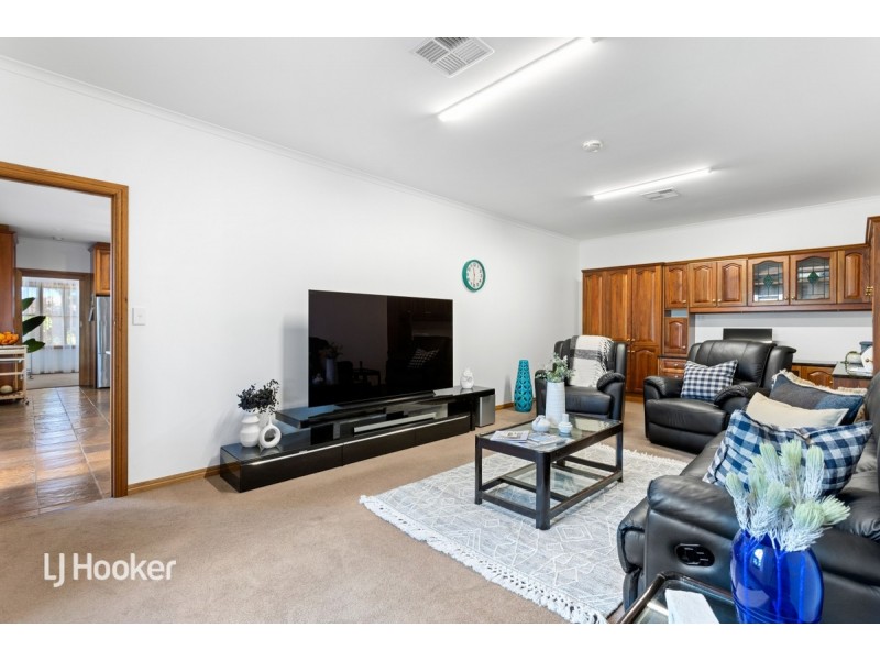 6 Kingfisher Circuit, Flagstaff Hill SA 5159