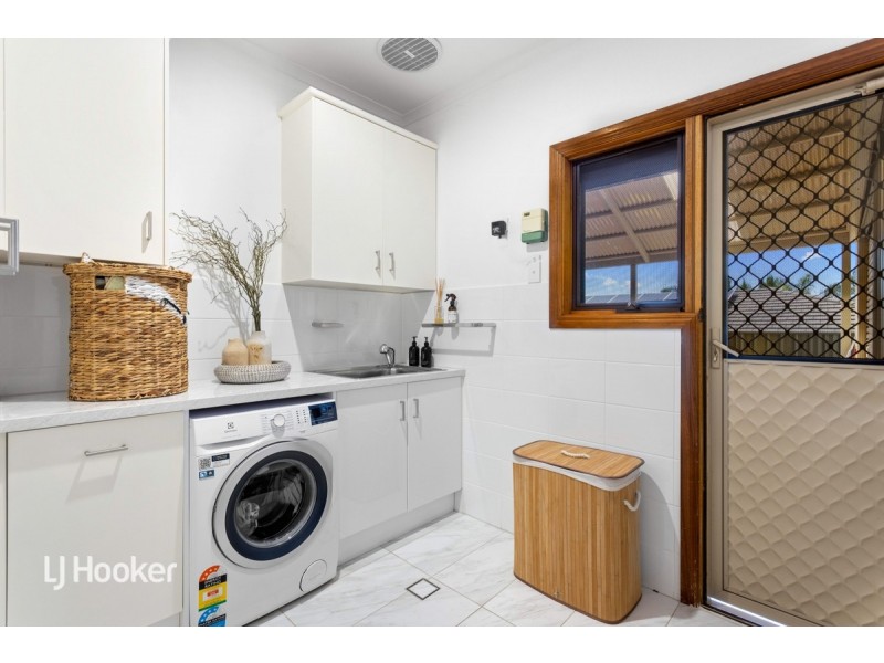 6 Kingfisher Circuit, Flagstaff Hill SA 5159