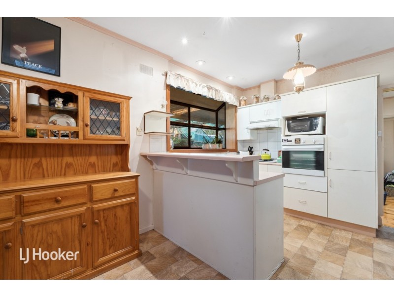 25 Wahroonga Avenue, Valley View SA 5093