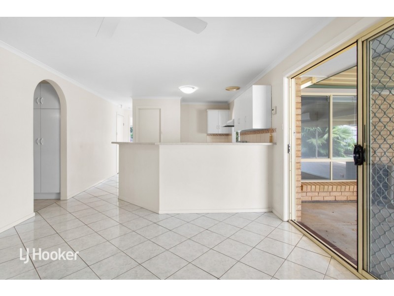 2 Sterling Court, Smithfield Plains SA 5114