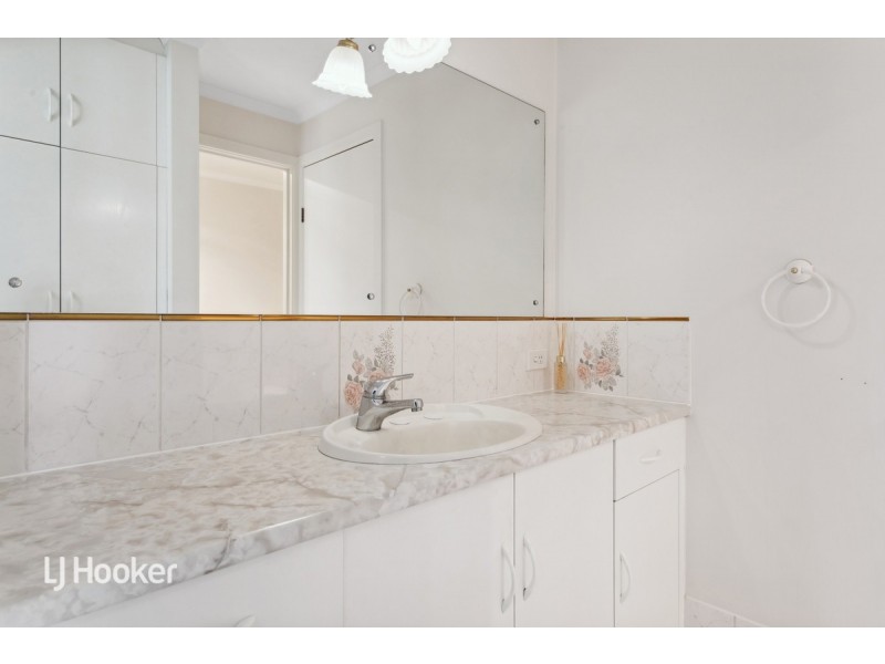 2 Sterling Court, Smithfield Plains SA 5114