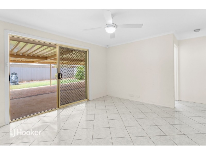 2 Sterling Court, Smithfield Plains SA 5114