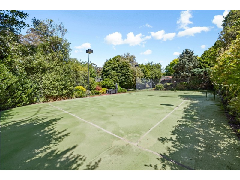 10 Hillridge Drive, Belair SA 5052