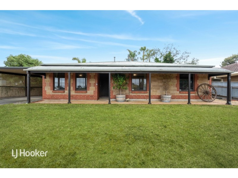17 Alison Drive, Happy Valley SA 5159