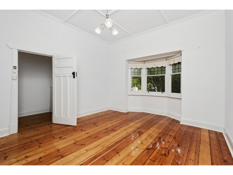 4 Canterbury Avenue, Trinity Gardens SA 5068