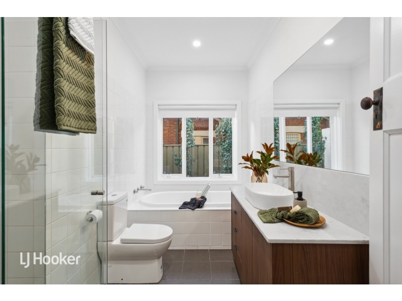 15 Lynington Street, Tusmore SA 5065