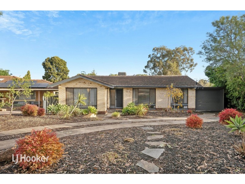 8 Wyndham Crescent, Surrey Downs SA 5126