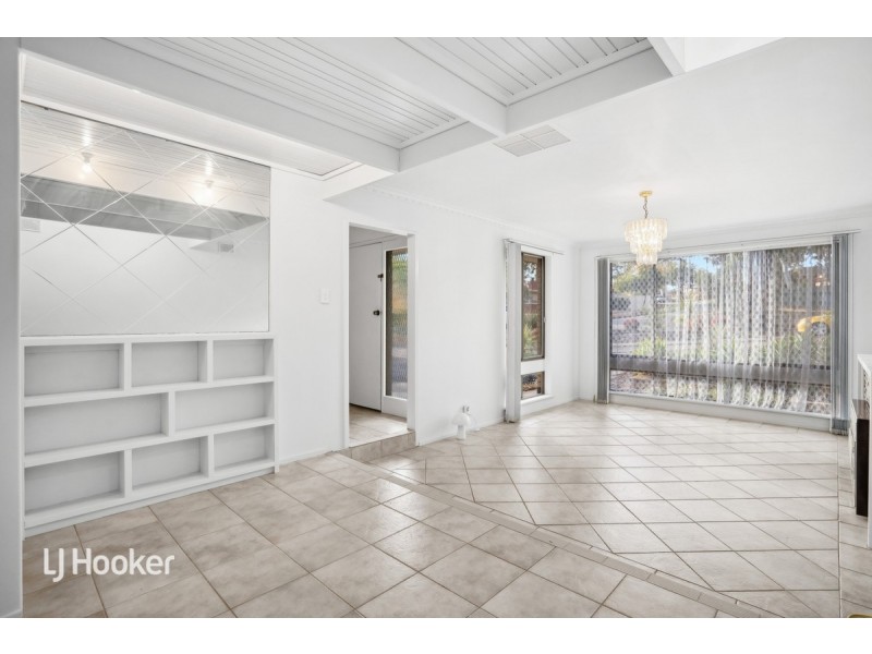 8 Wyndham Crescent, Surrey Downs SA 5126