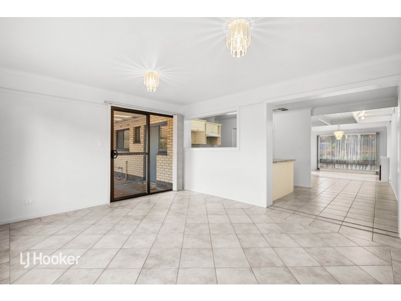 8 Wyndham Crescent, Surrey Downs SA 5126