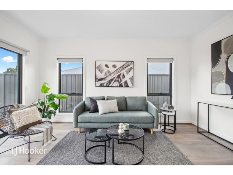 8 Newbury Street, Mount Barker SA 5251