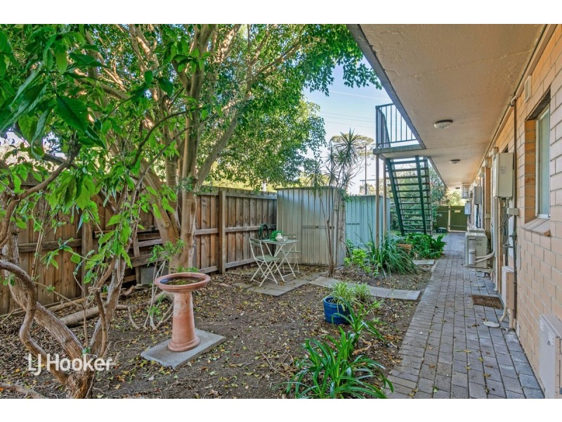 3/2 Emerson Road, Black Forest SA 5035